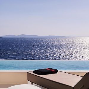 Kouros Hotel&Suites